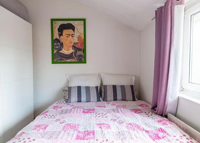 Plush Stay For Four In Central Brixton